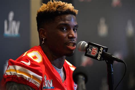 Fans of the half cheetah half speed! A year later: lessons from the Tyreek Hill story