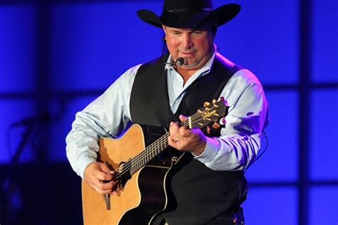 Garth Brooks Is The Reason Im A Country Music Fan Congrats On Hof