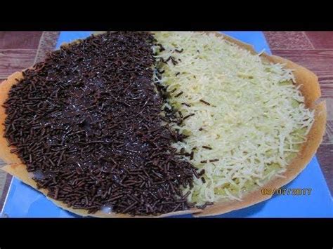 Cara membuat crepes khas prancis ini sebenarnya gampang dan bahannya mudah ditemukan, tetapi yang kompleks, tuh, isiannya. Cara Membuat Crepes Teflon / Crepes Coklat Keju Rumahan ...