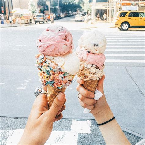 𝙿𝚒𝚗𝚝𝚎𝚛𝚎𝚜𝚝 𝚑𝚊𝚊𝚢𝚟𝚎𝚗 Ice cream Aesthetic food Pretty food