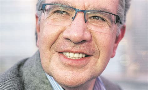 Creo en la nueva constitución y acuerdos por 2/3. Joaquín Lavín: Un Opus Dei en el gabinete | El Periodista ...