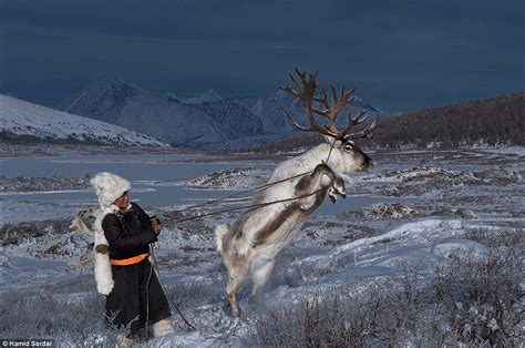 Incredible Photographs Show Nomadic People In Central Asia Express Digest