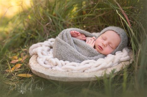 Magic rainbow photography provides newborn baby photography to families throughout london. Outdoor newborn photography by A Pocket of Time ...