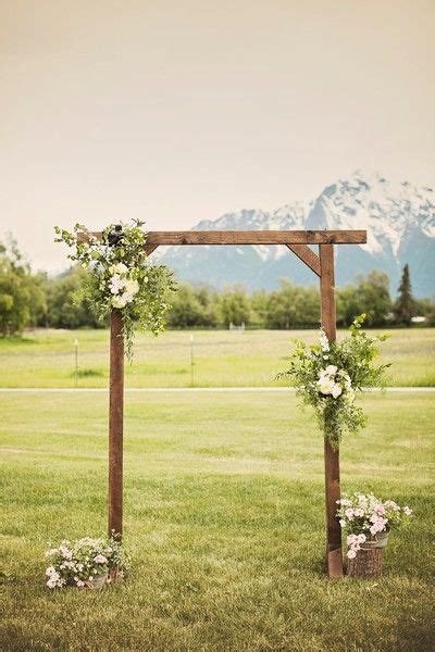 Diy Wedding Arbor Ideas 25 Chic And Easy Rustic Wedding Arch Altar