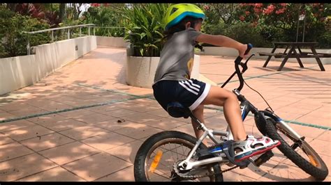 How To Skid: A Tutorial - YouTube