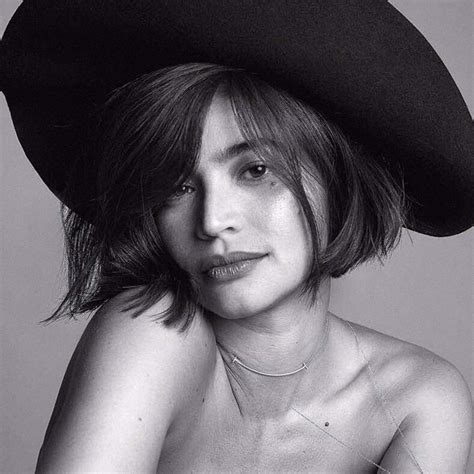 Anne Curtis Graces Vogue Philippines As Its First Celebrity Cover