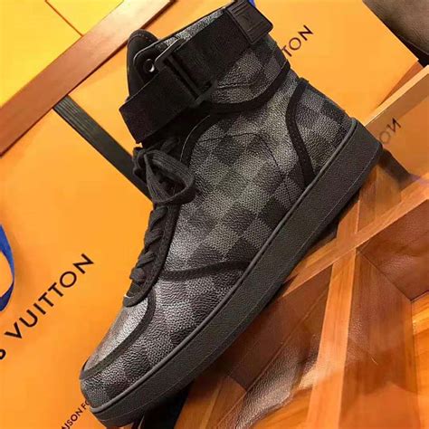 Louis Vuitton Men Sneakers Rivoli