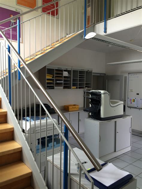 Bis 400 € bis 500 € bis 700 € bis 1.000 €. Gewerbehalle 400m² mit Bürotrakt 400 m² (Fläche teilbar ...