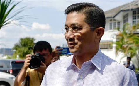 Timbalan presiden parti keadilan rakyat, datuk azmin ali menyatakan di di hina, di pijak, dan di bogelkan semasa berada di. Azmin's Four Children Yet to Be Served Summons over Unpaid ...