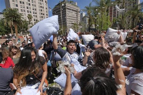 In Pictures Feathers Fly As Giant Pillow Fight Hits Central Los Angeles Express And Star