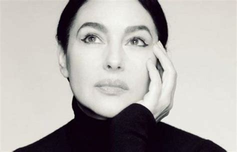 Monica Bellucci In Paros For Summer Vacation Sections Lifestyle