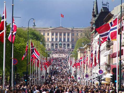 Oppdateres minutt for minutt på siste nytt innen sport, innenriks, utenriks, og underholdning. Pin by Flow of Life on Norway | Pinterest