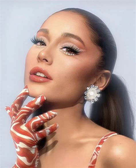 Ariana Grandes Rem Beauty Ariana Grande Makeup Ariana Grande