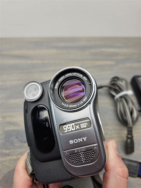 Sony Handycam Dcr Trv280 Digital 8 Hi8 Camcorder With Battand Charg
