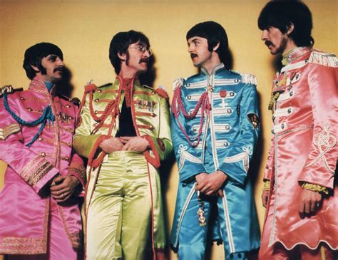 Historia The Beatles Fab Four Album Sgt Peppers Lonely Hearts