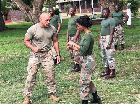 New York Guard South African Mps Conduct Exchange Training Article