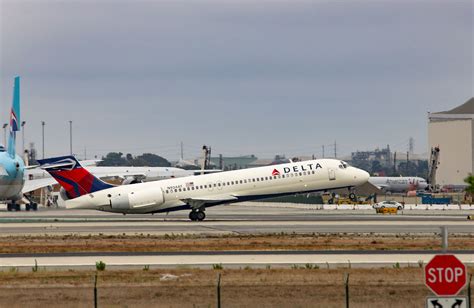 Why Is Delta Announcing Boeing 717 767 Retirements 5 Years In Advance