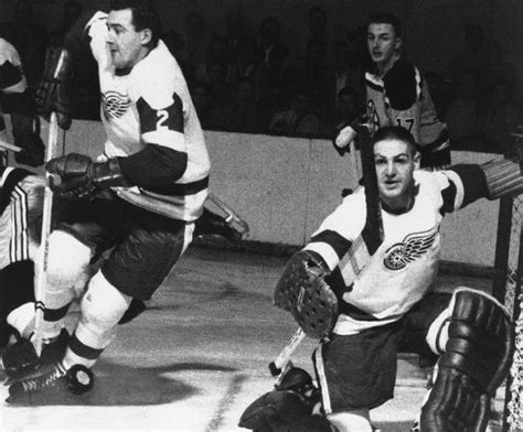 Terry Sawchuk Goalie For The Toronto Maple Leafs Before Goalie Masks