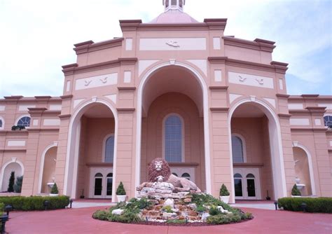 Behind The Scenes Tour At Sight And Sound Theater In Branson Missouri