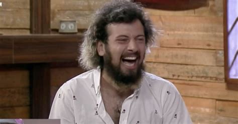 Todo peão que eliminado de a fazenda. 'A Fazenda 2020': Cartolouco quer beijar Luiza Ambiel fora do reality - Purepeople