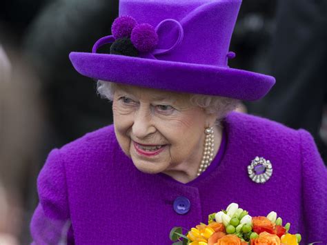 La Reine Elizabeth Ii Fête Deux Fois Son Anniversaire On Vous Explique