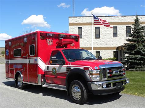 Wayland, MA – Horton Ford E-450 Ambulance – Greenwood Emergency
