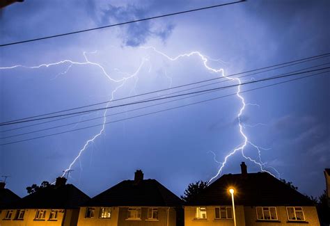 Met Office Issues Yellow Weather Warning For Thunderstorms In Spalding