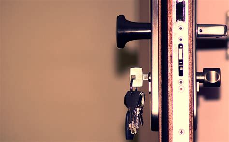 Should You Change The Locks Each Time A Tenant Moves Out Yes