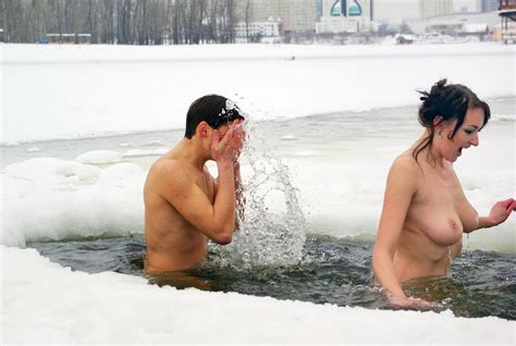 Naked In Ice Water Porn Photos
