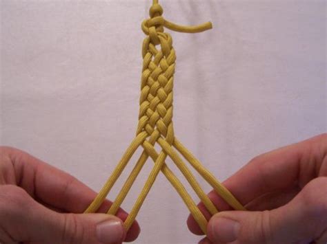 #paracord_bracelet #diy_paracord #gelang_talikur #how_to_make_paracordaloha everyone, in this video tutorial you'll see world of paracord diy paracord bracel how to two strand braid. T. J. Potter, Sling Maker - Instructions for a 6-strand Flat Braid | 6 strand flat braid, Diy ...