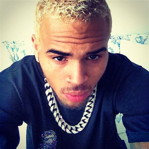 Not only has chris brown hit the ground running on the promo trail for his upcoming f.a.m.e. album, but he's decided to change his look a bit. Summer Swag: Chris Brown Goes Blonde AGAIN!!!!