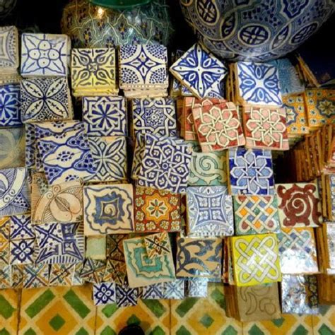 Ceramic tile paint can be applied by anyone. Transform Your Kitchen by Painting the Ceramic Tile