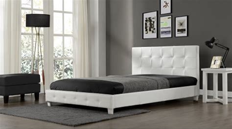 Idéal pour des lit d'entre 140cm et 160cm. PLAZA - Lit + Matelas Blanc 160x200 cm