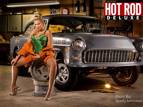Hot Rod Muscules Car Girls