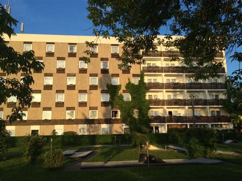 Das haus offeriert eine bar, ein restaurant, einen gepäckraum, eine skiaufbewahrung sowie einen veranstaltungsraum. "Außenansicht" Wellness & Sporthotel Harzer Land - Haus ...