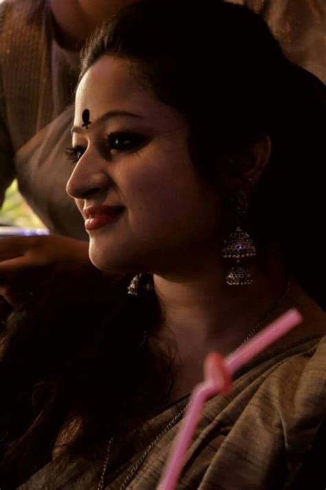New Bangla Choti Golpo গরম রসে ভিঁজে ভার্জিন গুদ • Bengali Sex Stories