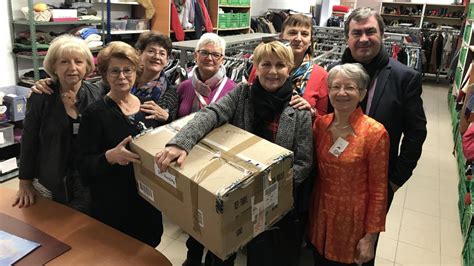Vous cherchez une agence bancaire domiciliée à etampes ? Le Secours populaire a besoin de vous!