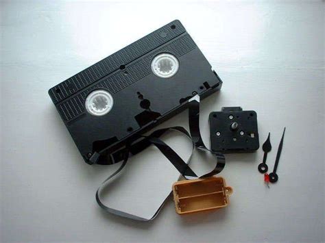 Five Creative Geeky Diy Projects With Vhs Vhs Crafts