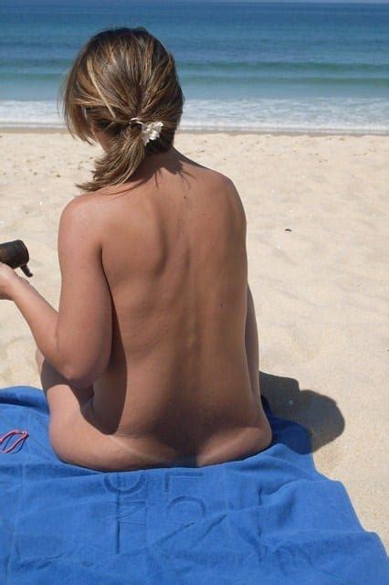 Coroa Gostosa Na Praia Grande Em Búzios Videos Porno Carioca