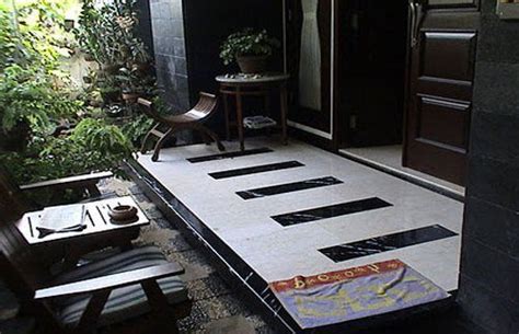Memilih motif keramik yang bagus untuk teras rumah memiliki peranan yang cukup besar. 24 Desain Motif Keramik Lantai Teras Lengkap | RUMAH IMPIAN