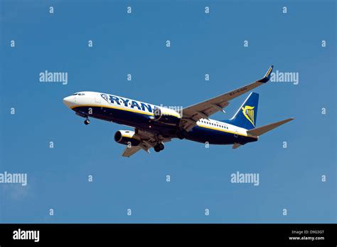 Ryanair Boeing 737 B737 8as Ei Egd Stock Photo Alamy