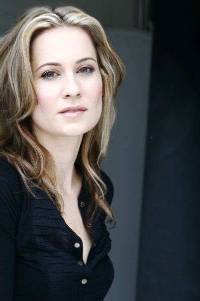 The traveler (2010)  deputy jane hollows : Poze Camille Sullivan - Actor - Poza 11 din 24 - CineMagia.ro