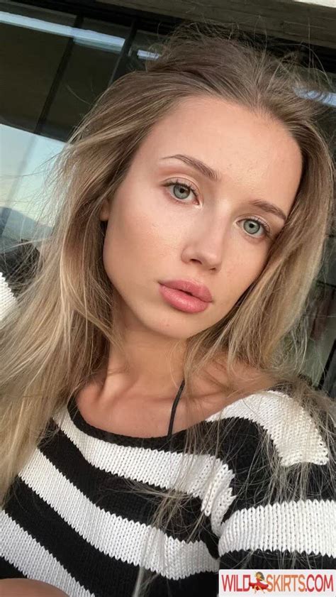 Polina Malinovskaya Polinamalinovskaya Nude Instagram Leaked Photo