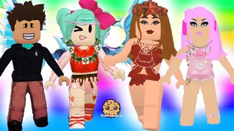 DISTRO HOLIC World Model Fashion Famous Frenzy Dress Up Roblox Let S