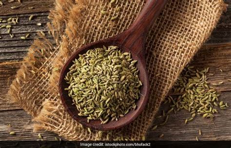 8 Reasons Why You Should Be Consumed Fennel Seeds In Summer Body Ke