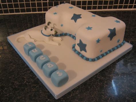 Also includes gift ideas, and cake ideas your baby will enjoy smearing all over his face. Boy Number 1 Birthday Cake - CakeCentral.com