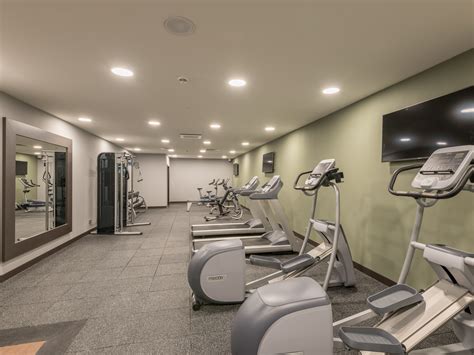 For those who wish to drive their own cars, hilton garden inn frankfurt airport has a car park available for guests. Hilton Garden Inn Frankfurt City Centre - Foremost Hospitality