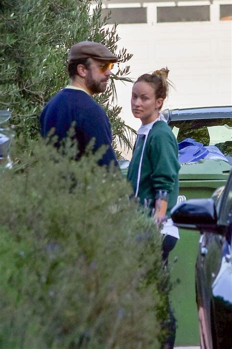 Healthy mommy makes for healthy baby! OLIVIA WILDE and Jason Sudeikis Out in Los Angeles 06/24 ...
