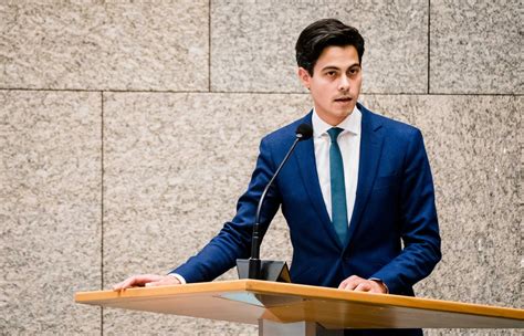 Rob arnoldus adrianus jetten (born 25 march 1987) is a dutch politician serving as party leader of the democrats 66 (d66) in the house of representatives since 9 october 2018. Rob Jetten overweegt aangifte tegen verzenders 'ergste ...