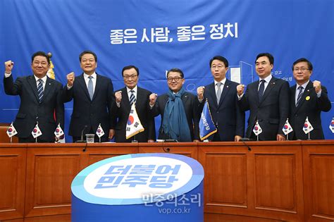 이에 아마존은 공식 트위터 계정에 만약 그게 사실이라면 아무도 우리 회사에서. 민주당, 총선 후보자 공천에 '실거주용 1주택' 부동산 자격 ...